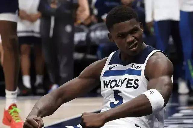 小萨23+28国王大胜绿军6连胜 公牛送奇才5连败