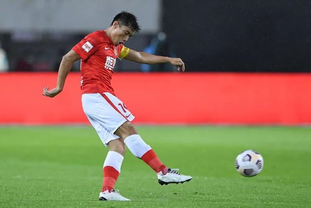 巴黎去年为K77开1100万年薪 那不勒斯只给500万